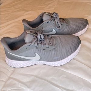 Nike , Grey , Running shoes